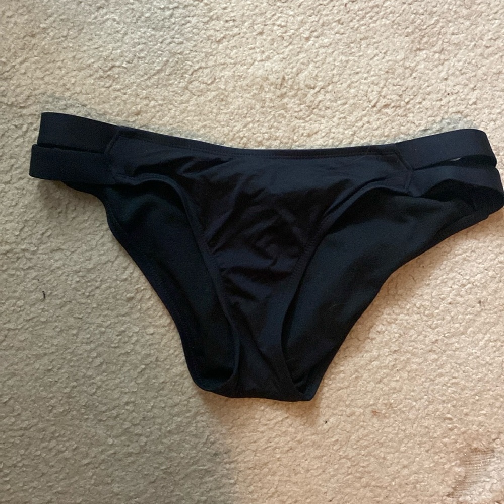 Teen/womens bikini bottoms